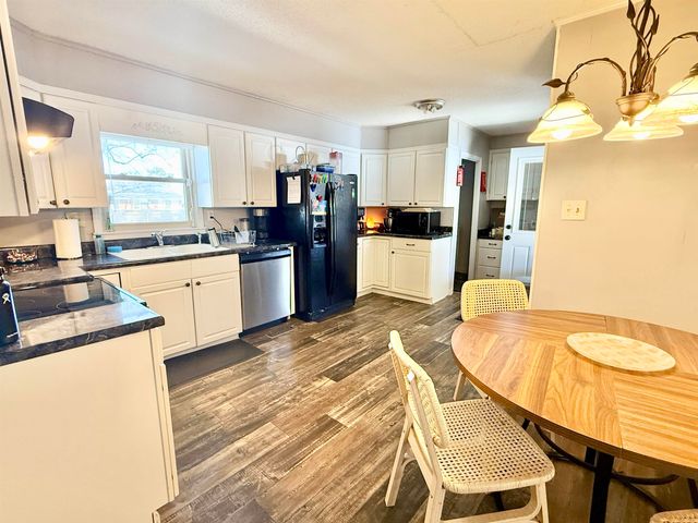 556 CIRCLE DR, Halls, TN 38040