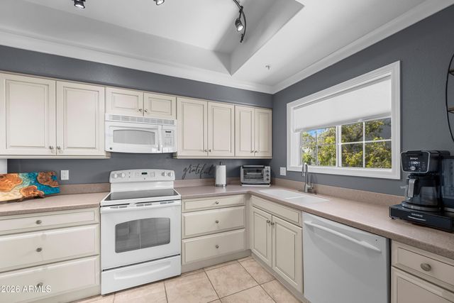 7710 E GAINEY RANCH Road 206, Scottsdale, AZ 85258