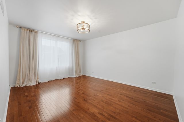 640 Four Seasons Boulevard 640, Aurora, IL 60504