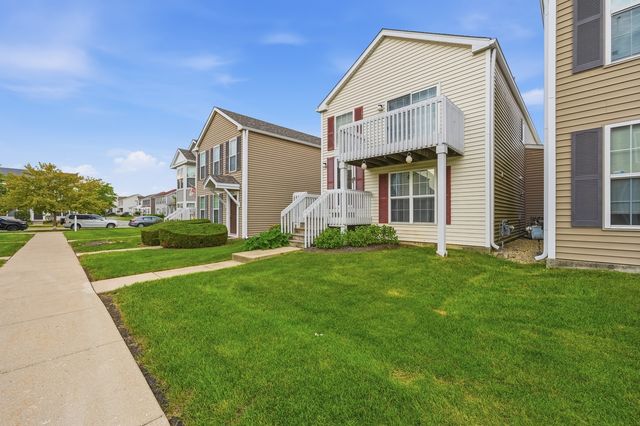 640 Four Seasons Boulevard 640, Aurora, IL 60504