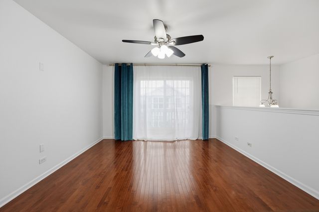 640 Four Seasons Boulevard 640, Aurora, IL 60504