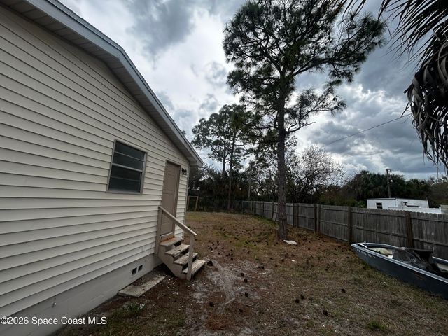 208 Sawyer Street SW, Palm Bay, FL 32908