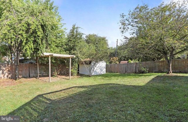 1337 CEDARWOOD DR, Hagerstown, MD 21742