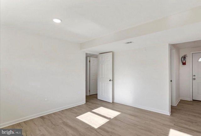 1337 CEDARWOOD DR, Hagerstown, MD 21742