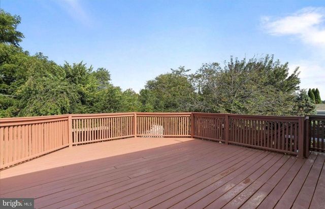 1337 CEDARWOOD DR, Hagerstown, MD 21742