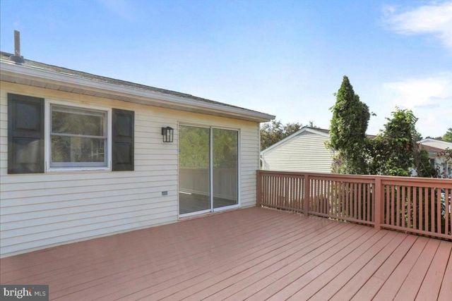 1337 CEDARWOOD DR, Hagerstown, MD 21742