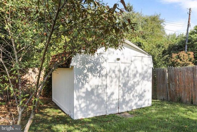 1337 CEDARWOOD DR, Hagerstown, MD 21742