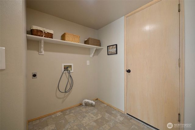 185 Eagle Ridge Drive E, Puyallup, WA 98374