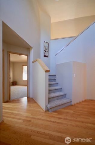 185 Eagle Ridge Drive E, Puyallup, WA 98374