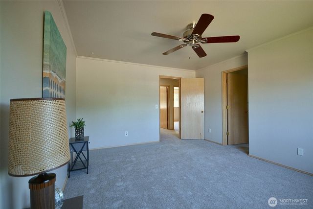 185 Eagle Ridge Drive E, Puyallup, WA 98374