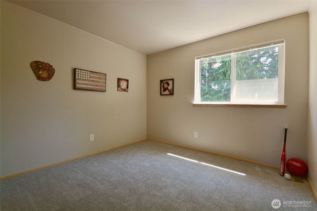 185 Eagle Ridge Drive E, Puyallup, WA 98374