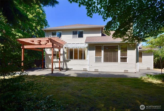 185 Eagle Ridge Drive E, Puyallup, WA 98374