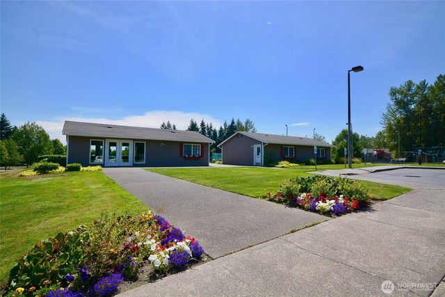 185 Eagle Ridge Drive E, Puyallup, WA 98374