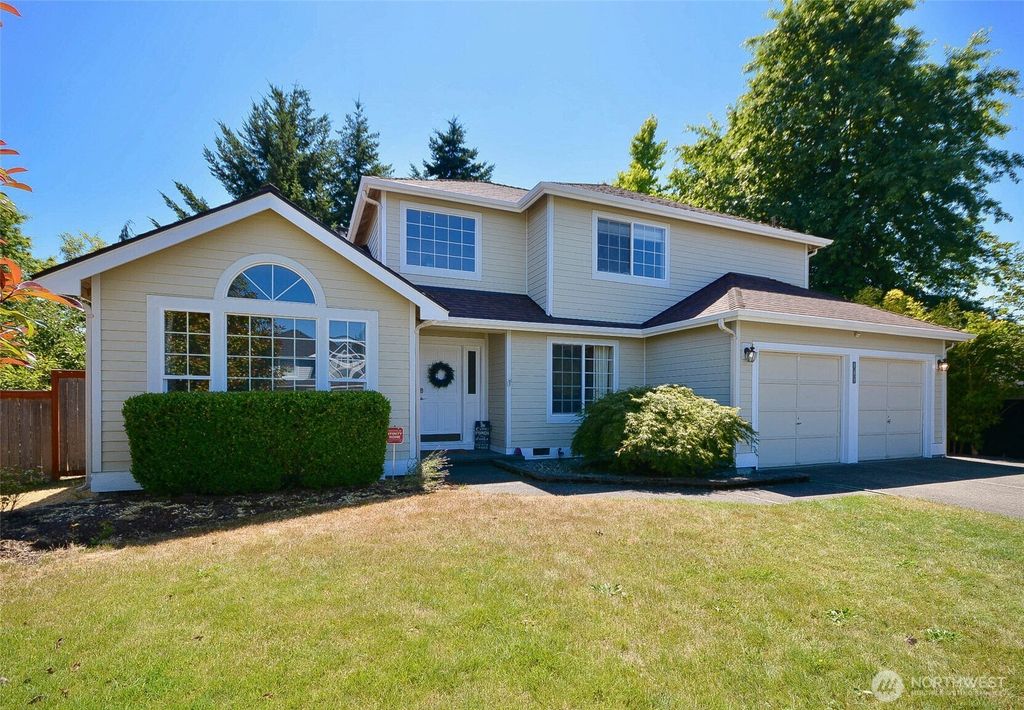 185 Eagle Ridge Drive E, Puyallup, WA 98374