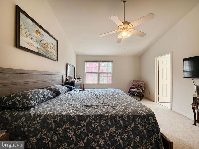 7136 SWANSONG WAY, Bethesda, MD 20817