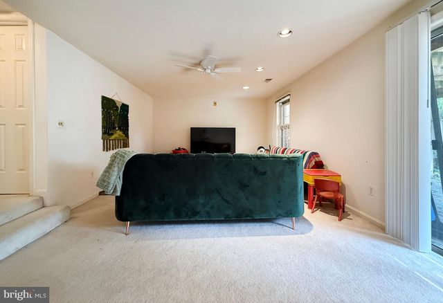 7136 SWANSONG WAY, Bethesda, MD 20817