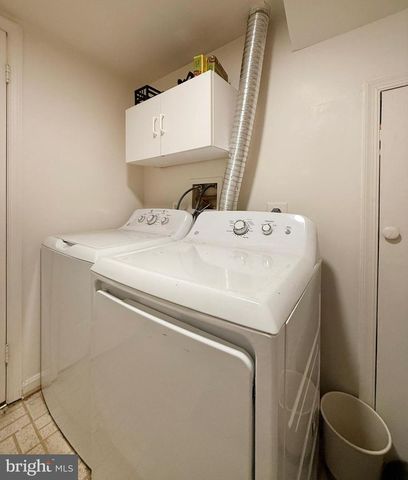 7136 SWANSONG WAY, Bethesda, MD 20817