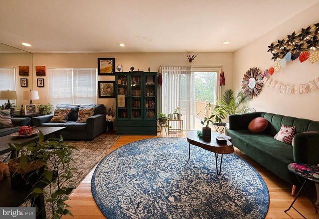 7136 SWANSONG WAY, Bethesda, MD 20817