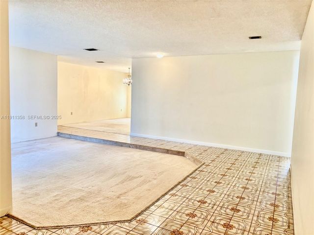 9730 SW 5th St, Miami, FL 33174