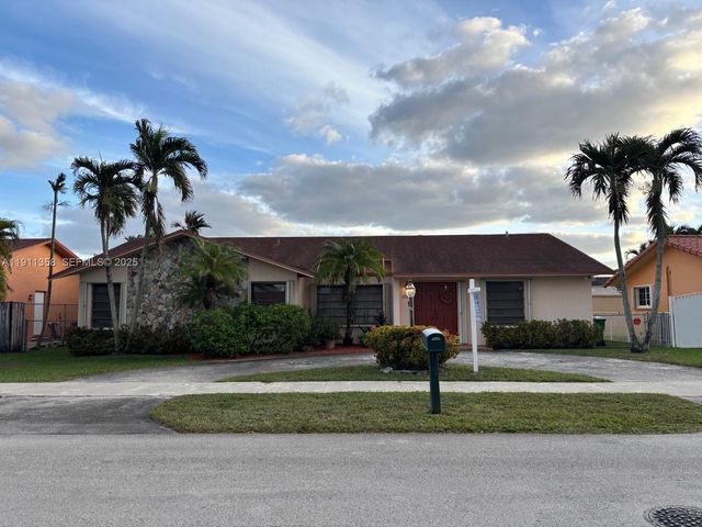 9730 SW 5th St, Miami, FL 33174