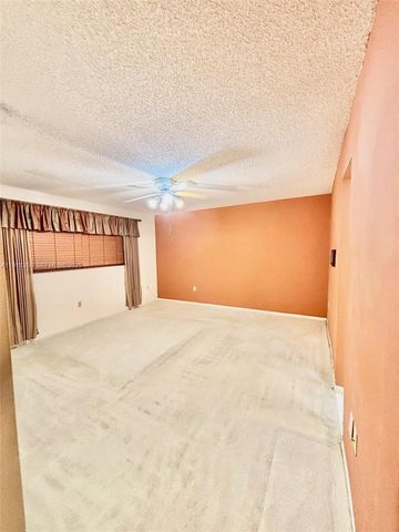 9730 SW 5th St, Miami, FL 33174