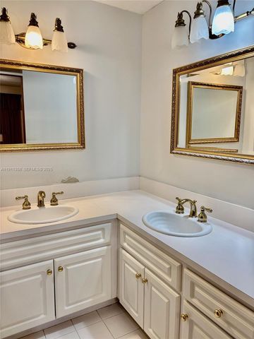 9730 SW 5th St, Miami, FL 33174