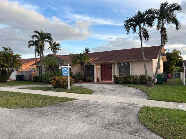 9730 SW 5th St, Miami, FL 33174