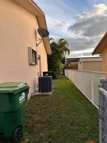 9730 SW 5th St, Miami, FL 33174