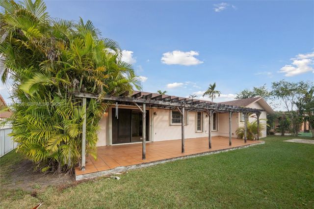 9730 SW 5th St, Miami, FL 33174