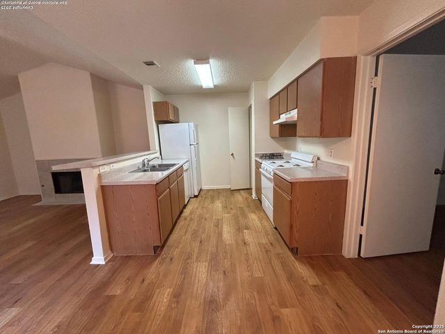 6323 WORCHESTER KNLS, San Antonio, TX 78233
