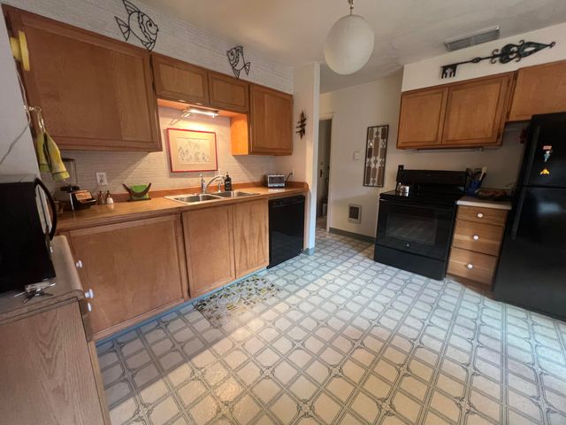 291 SE 7th Street, Madras, OR 97741
