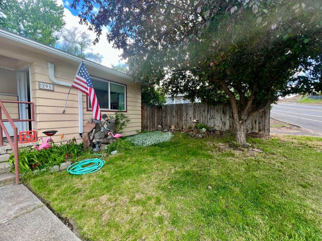 291 SE 7th Street, Madras, OR 97741