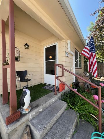 291 SE 7th Street, Madras, OR 97741
