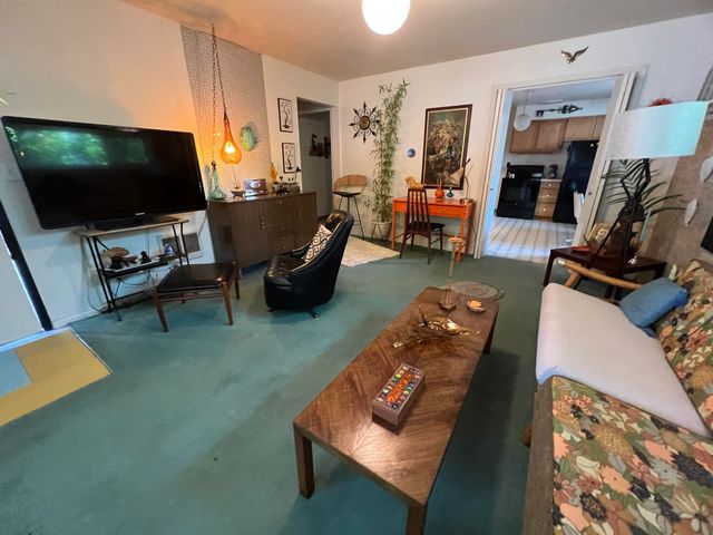 291 SE 7th Street, Madras, OR 97741