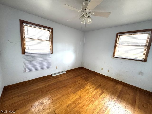 1180 Keefer Road, Girard, OH 44420