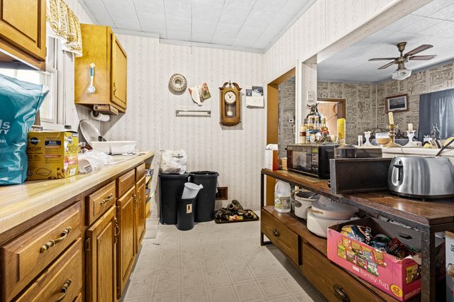 813 FILMORE Avenue, Council Bluffs, IA 51503