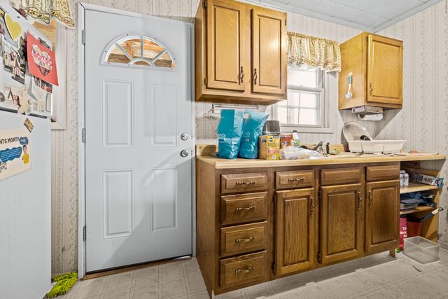 813 FILMORE Avenue, Council Bluffs, IA 51503