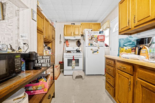 813 FILMORE Avenue, Council Bluffs, IA 51503