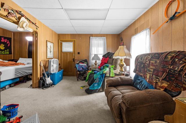 813 FILMORE Avenue, Council Bluffs, IA 51503