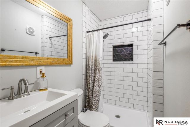 7202 Audrey Street, Omaha, NE 68138