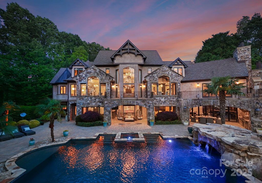 172 Tennessee Circle, Mooresville, NC 28117