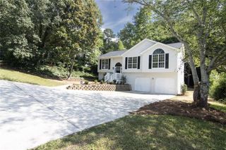 3826 Stoney Creek Drive, Flowery Branch, GA 30542