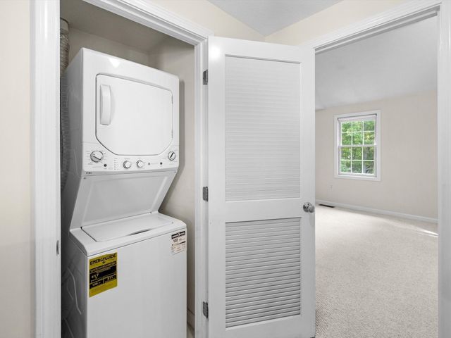 53 Lancaster Rd 10, Clinton, MA 01510