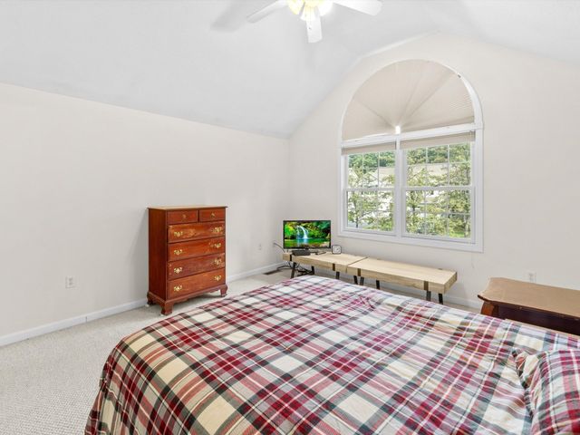 53 Lancaster Rd 10, Clinton, MA 01510