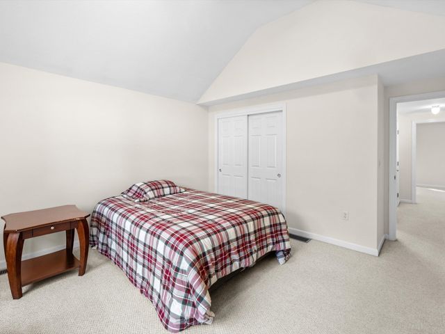53 Lancaster Rd 10, Clinton, MA 01510