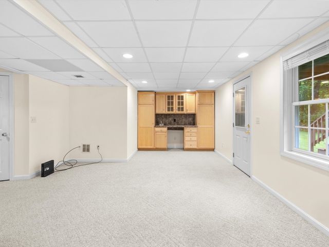 53 Lancaster Rd 10, Clinton, MA 01510
