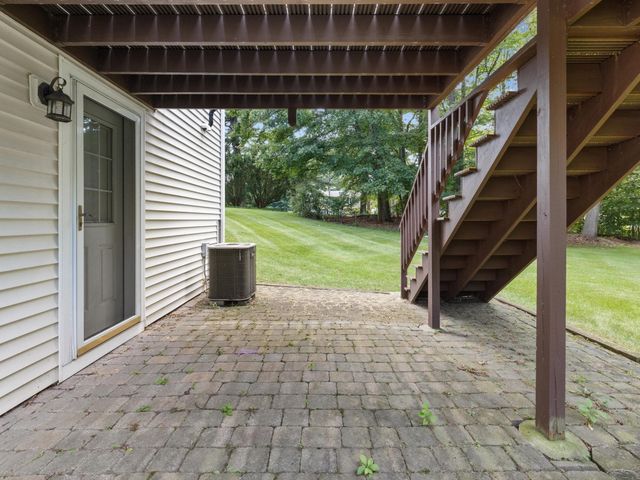 53 Lancaster Rd 10, Clinton, MA 01510
