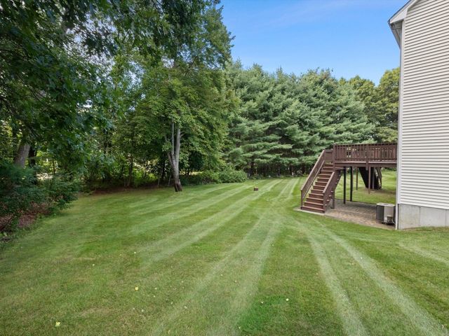 53 Lancaster Rd 10, Clinton, MA 01510