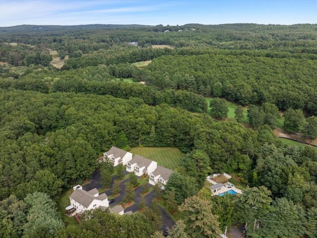 53 Lancaster Rd 10, Clinton, MA 01510