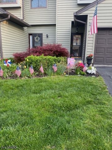 39 Oriole Ter, Hampton Twp., NJ 07860